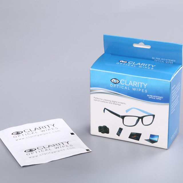 How To Use Lens Cleaning Wet Wipes Properly?